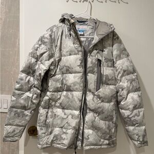 Columbia Men's Silver Camo Puffer Ski Jacket
